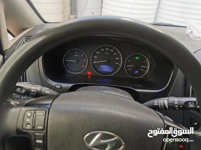 باص هونداي 2017 مكيف مركزي 12 راكب نقل مدرسي وموجود أيضا 2016