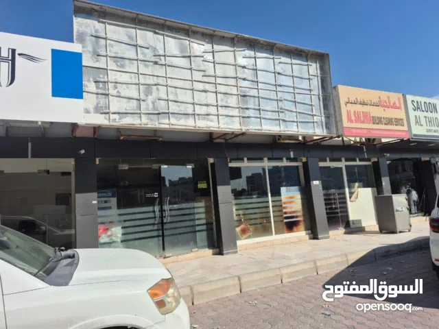 محلات للايجار موقع مميز بالنخيل مقابل دي تودي براس الخيمه