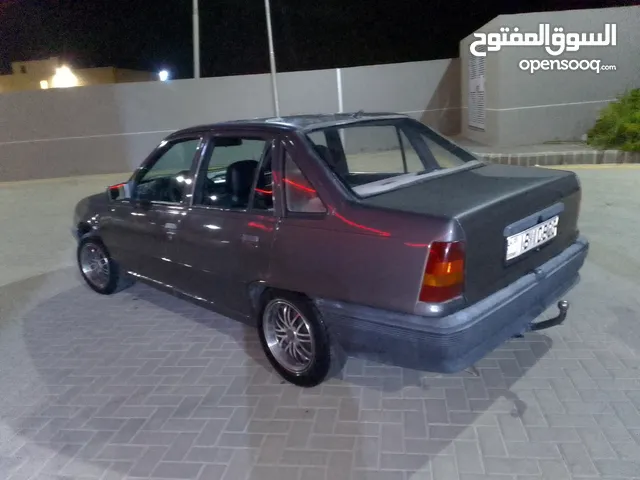 Opel Kadett 1987 in Al Karak