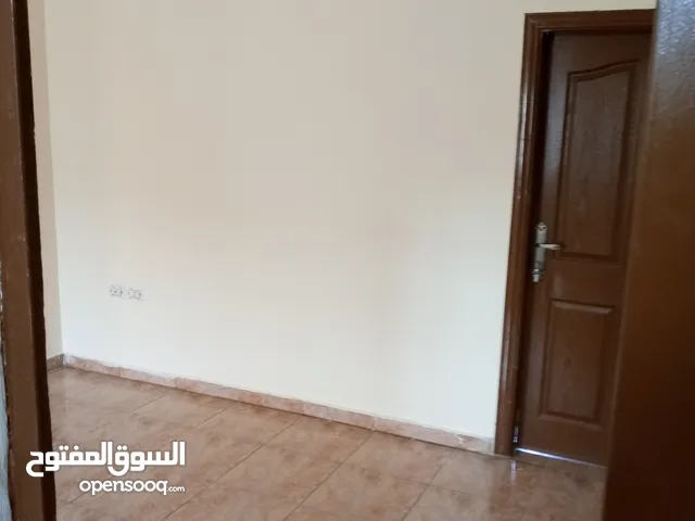 100 m2 2 Bedrooms Apartments for Rent in Zarqa Shomer