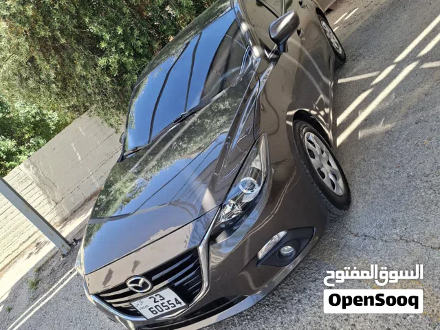 2015 مازدا 3 Standard