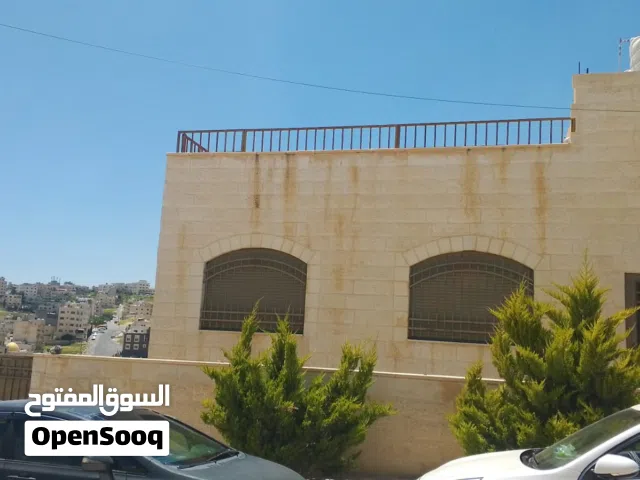 منزل مستقل للبيع منطقه هادئه  -عمان- المرقب حي الربوه -بجانب شارع الرحاب - من المالك  مباشره.