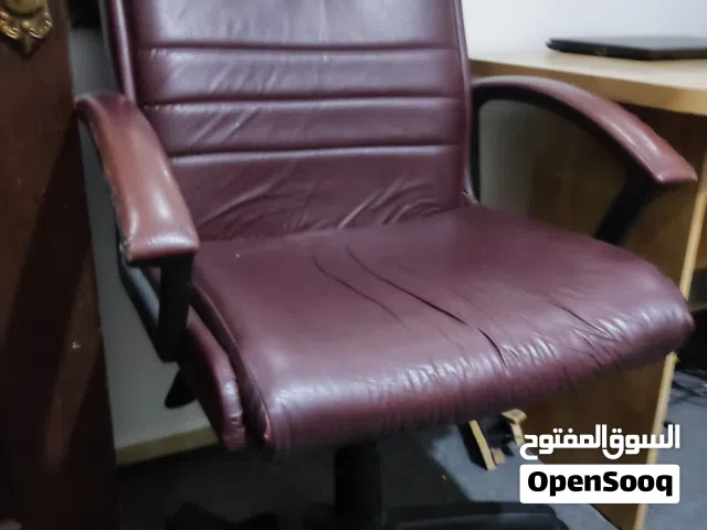 كرسي مكتب جلد مرتب اقراء الاعلان مهم