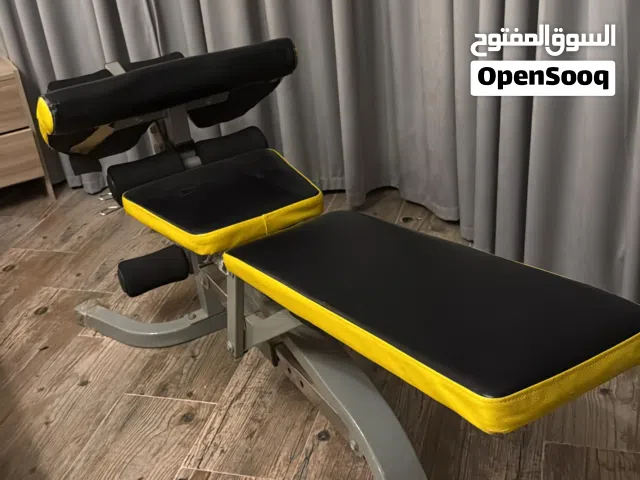 كرسي رياضي متعدد التمارين قوي ومريح و شبة جديد