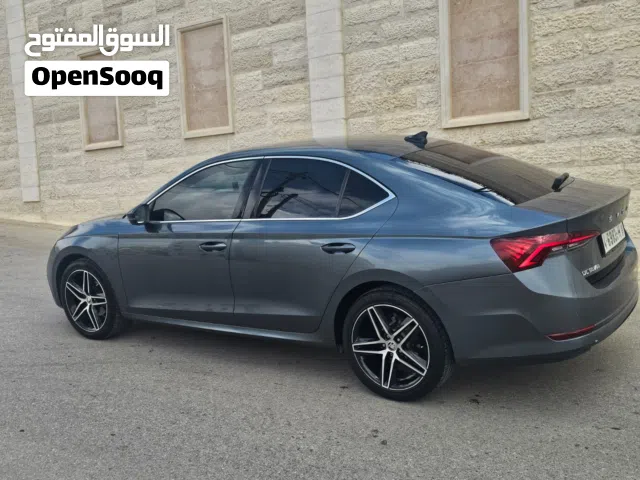 2021 سكودا اوكتافيا Standard