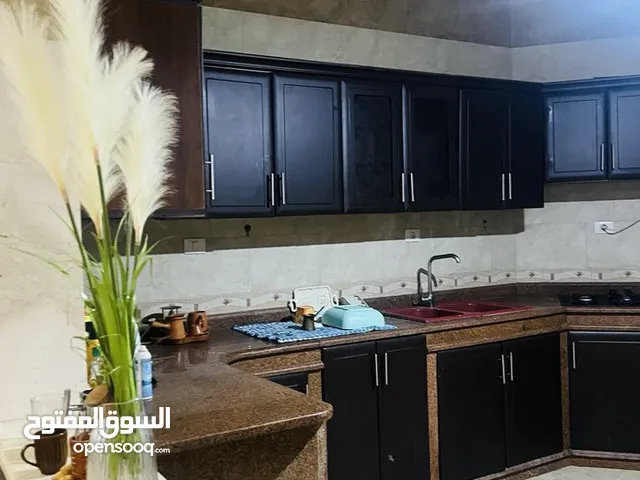 شقه مفروشه دور تاني جنزور قرب عياده سلام