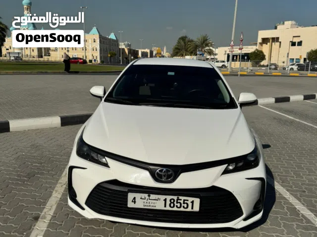Sedan Toyota in Sharjah