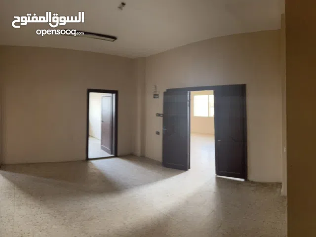 140 m2 2 Bedrooms Apartments for Rent in Zarqa Al Zarqa Al Jadeedeh