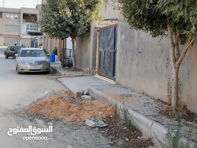 ارض تجارية للايجار