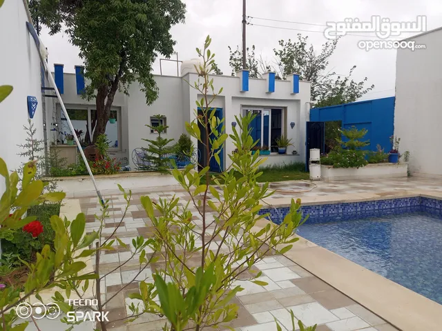 2 Bedrooms Chalet for Rent in Tripoli Al-Baesh