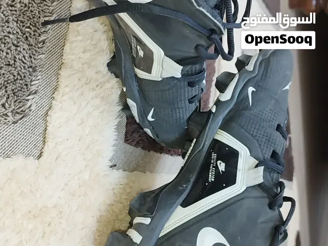 حذاء Nike phantom بحاله جديده استعمال يوم فقط