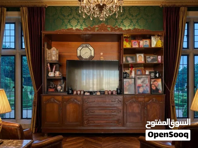 خزانة فاخرة من خشب الزان الطبيعي – نخب أول