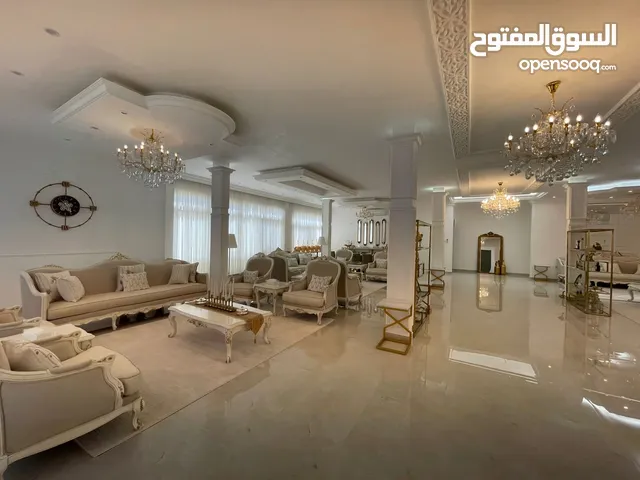 2402495 ft More than 6 bedrooms Villa for Sale in Abu Dhabi Shakhbout City