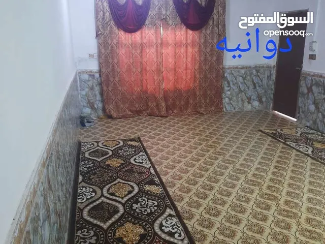 225 m2 3 Bedrooms Townhouse for Sale in Basra Karmat Ali