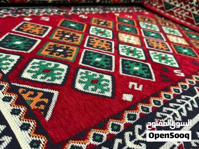 طقم قعده عربي  قماش بداوي خيط حرير ثقيل مكفول  الطقم وجوه مع الفرشه  فرشه + مسند + قطعتين ضهر
