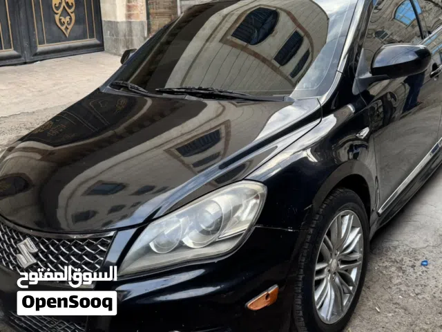 2013 سوزوكي كيزاشي Sport