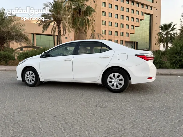 للبيع تويوتا كرولا موديل 2019 شرط الفحص