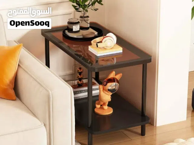 طاولة جانبية