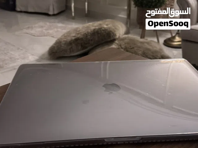 للبيع ماك برو  i9  / انش 16 Intel Core i9 8‐Core 2.3 GHz