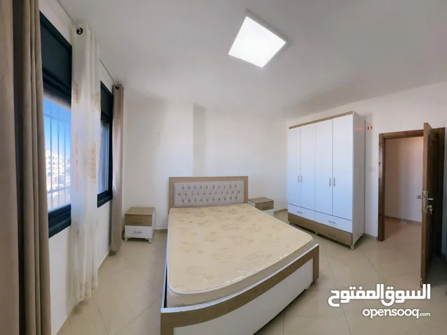 شقة مفروشة في موقع مميز (رام الله / عين مصباح)