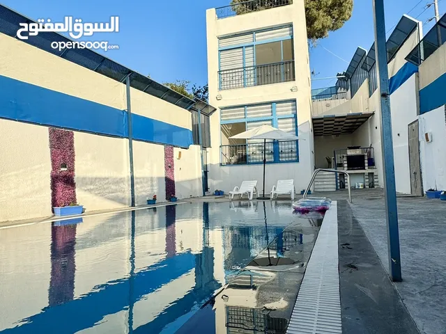 2 Bedrooms Chalet for Rent in Salt Zay