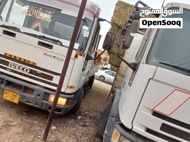 موجود كنتر ريكاردو لنقل البضائع والاتات داخل وخارج طرابلس وكامل الجبل الغربي  و باسعار مناسبه...   .