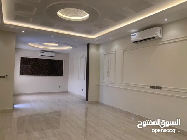 180 m2 3 Bedrooms Apartments for Rent in Al Riyadh Ar Rawdah