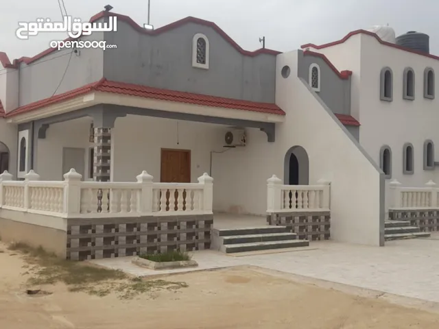 280 m2 More than 6 bedrooms Townhouse for Sale in Al Khums Other