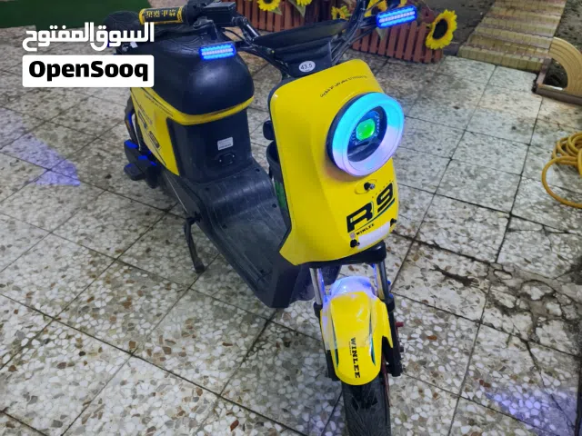 السلام عليكم دراجه آر 9 للبيع من أفضل شركه ونلي نضيفه كلش أخت الجديده