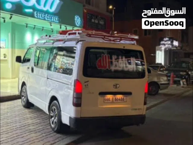 2012 تويوتا 4 رونر Limited