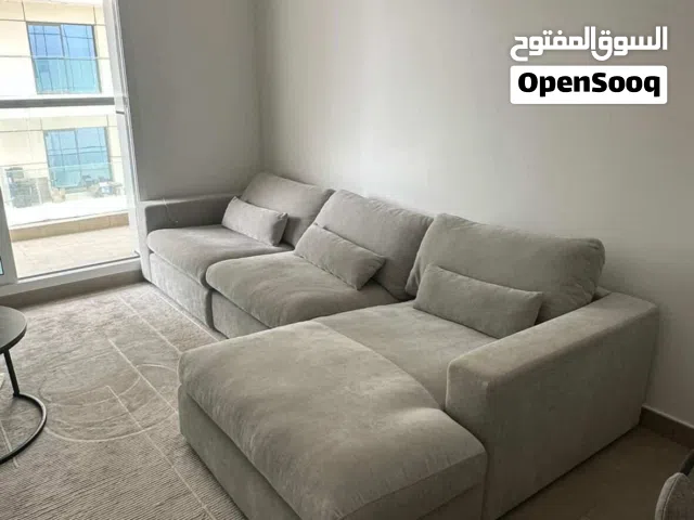 Sofa corner with excellent condition for sale with free delivery in Dubai