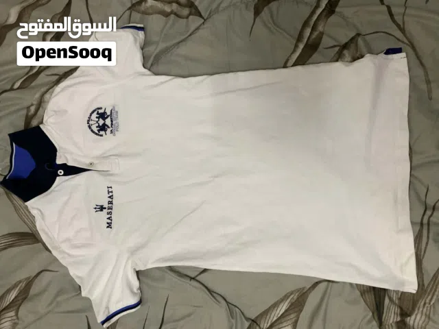 قميص مازيراتي لون ابيض صناعة إيطاليا لا يوجد خدمة توصيل يسمح بلمعاينة قبل شراء
