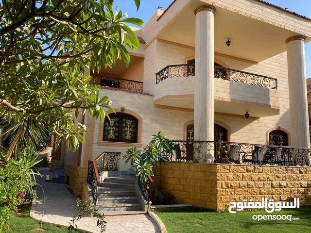 950m2 More than 6 bedrooms Villa for Sale in Cairo Shorouk City