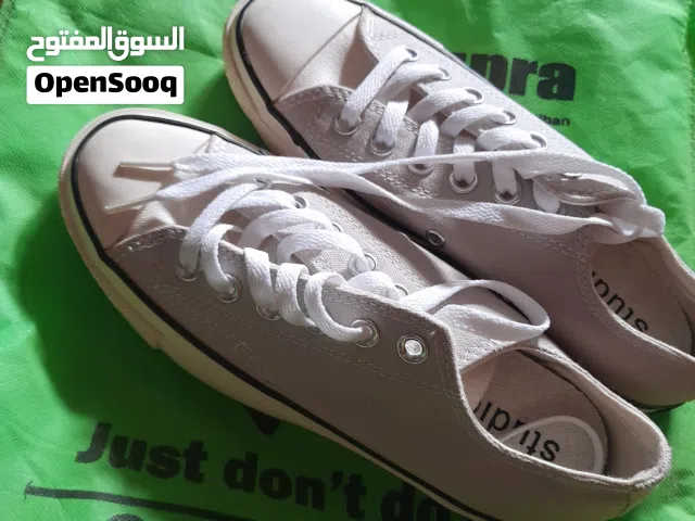 كونفرس ستار رمادي converse all star