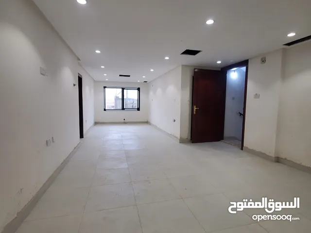 100m2 5 Bedrooms Apartments for Rent in Hawally Bayan