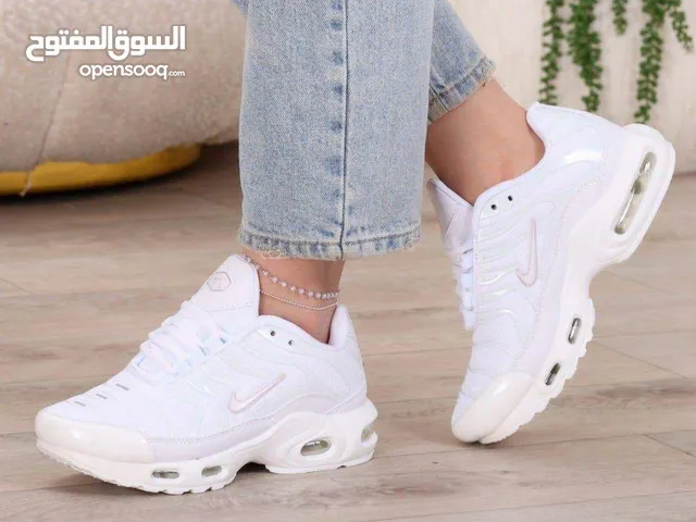 White Sport Shoes in Nablus