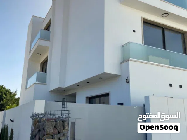 150 m2 3 Bedrooms Apartments for Rent in Tripoli Al-Serraj