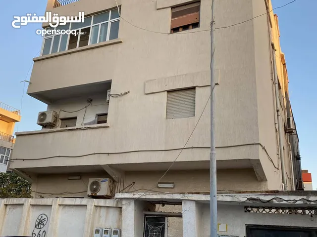 320 m2 More than 6 bedrooms Villa for Sale in Tripoli Al-Sareem