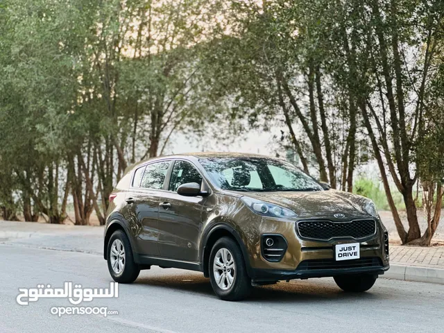 KIA SPORTAGE2.0L 2016 MODEL WITH WELL-MAINATINED AND LOW MILEAGE CAR