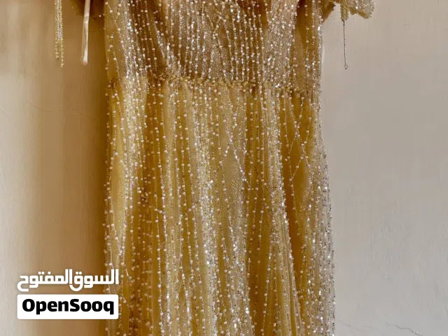 فستان سهرة جديد للبيع لبسة واحده فقط