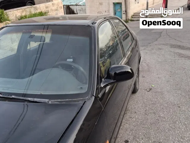 1994 هوندا سيفيك Standard