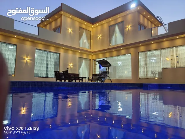 3 Bedrooms Chalet for Rent in Al Batinah Barka