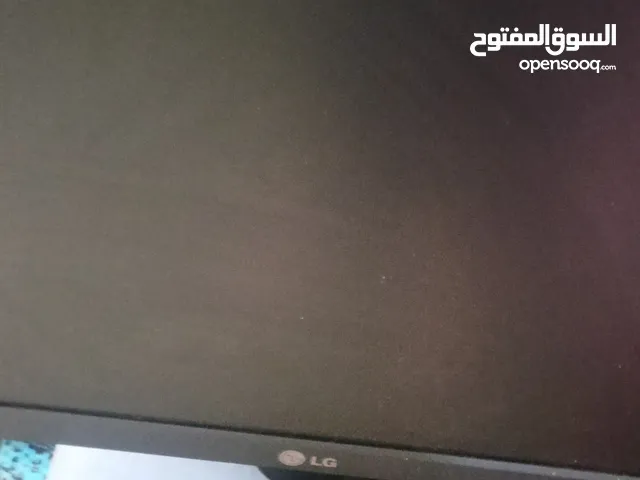 18.5" LG monitors for sale  in Zarqa