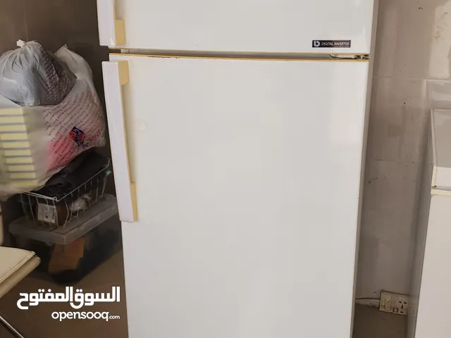 Samsung refrigerator used but in working condition