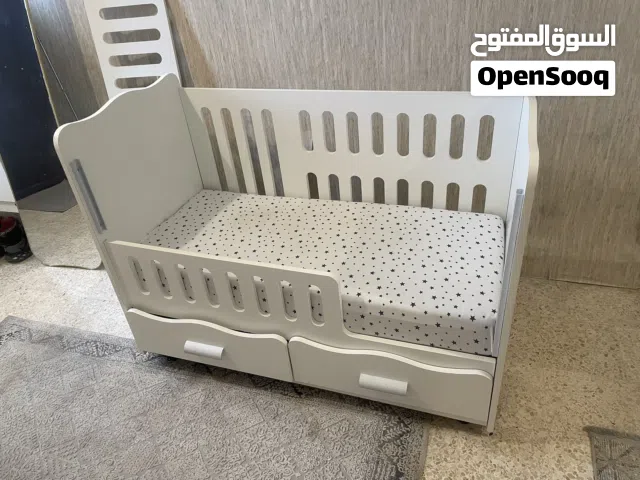 سرير اطفال للبيع