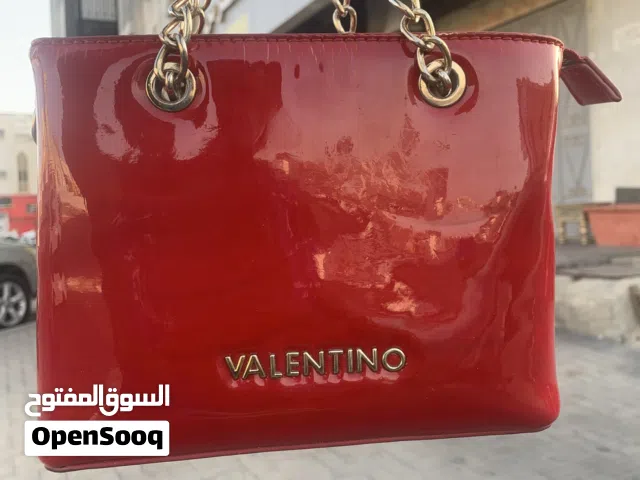 شنطة نسائية أحمر لامع مستعملة نظيفة - Used Red Valentino Style Bag