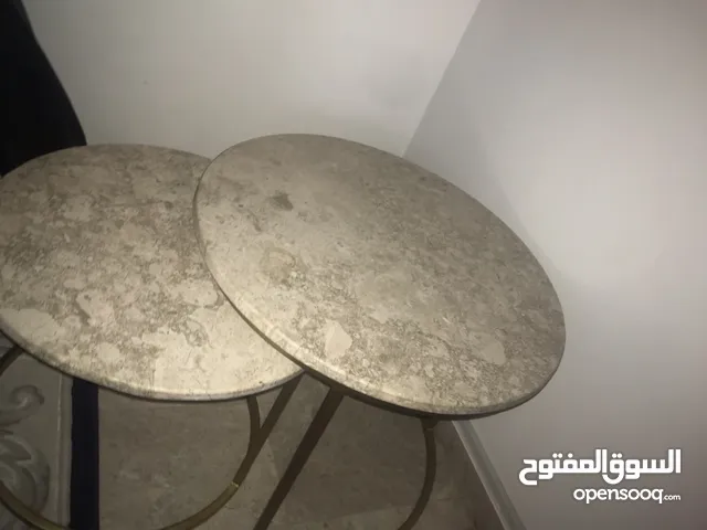 طاولتان راقيتان