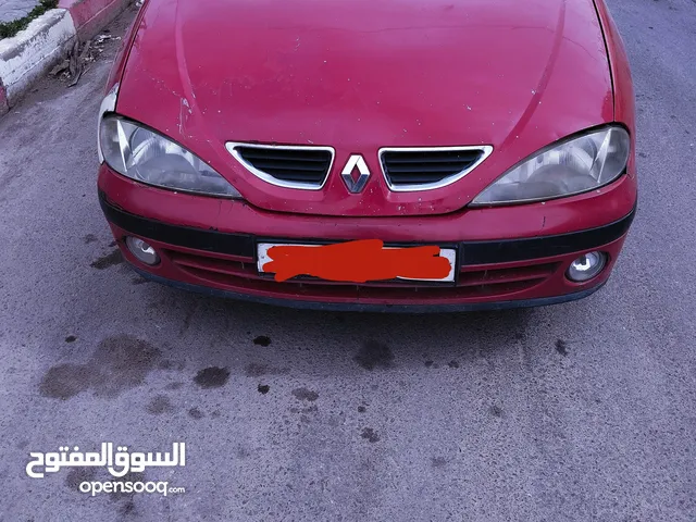 Renault Mégane break rouge