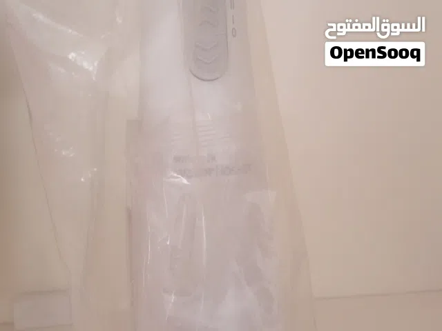جهاز تنظيف الاسنان بالماء