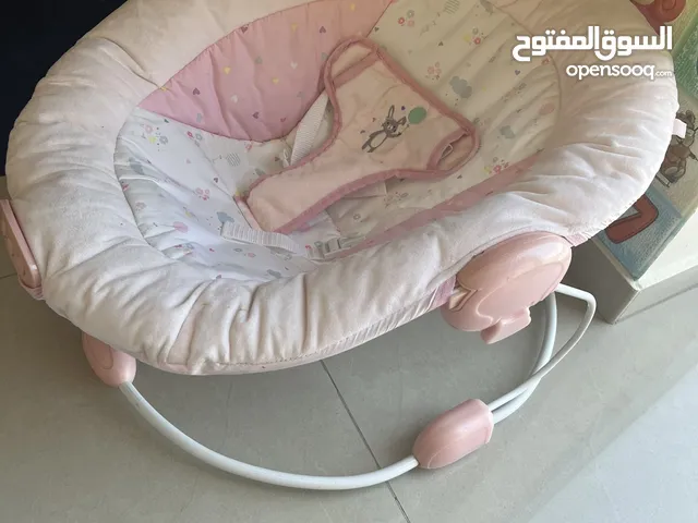 كرسي هزاز للأطفال